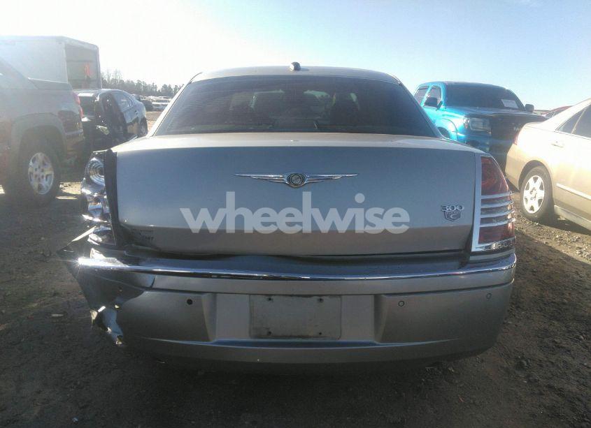 Photo 16 of 2005 Chrysler 300c (VIN 2C3AA63H45H572945)