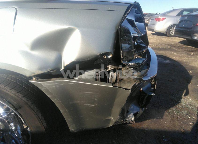 Photo 18 of 2005 Chrysler 300c (VIN 2C3AA63H45H572945)