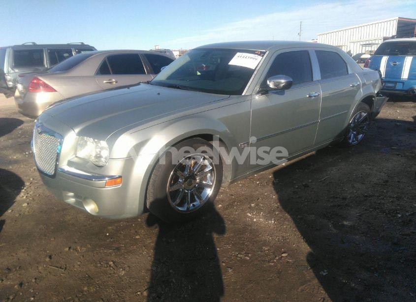 Photo 2 of 2005 Chrysler 300c (VIN 2C3AA63H45H572945)