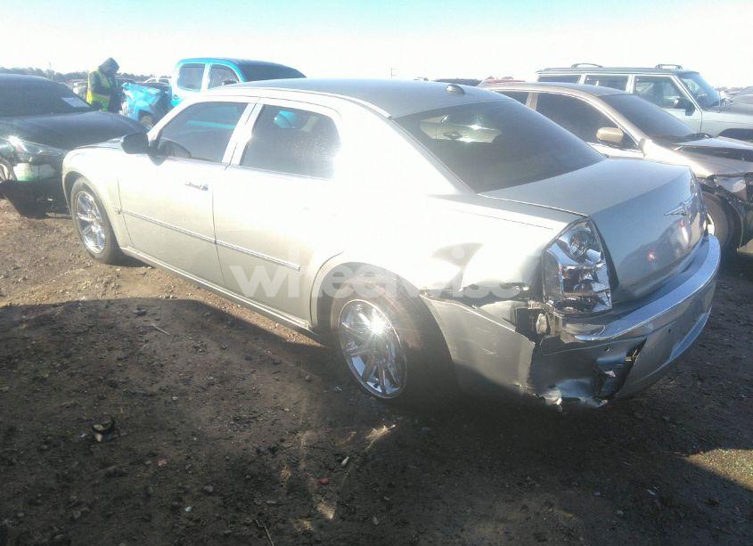 Photo 3 of 2005 Chrysler 300c (VIN 2C3AA63H45H572945)