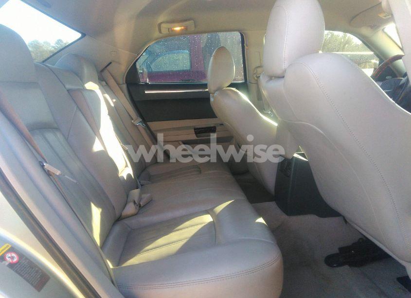 Photo 8 of 2005 Chrysler 300c (VIN 2C3AA63H45H572945)