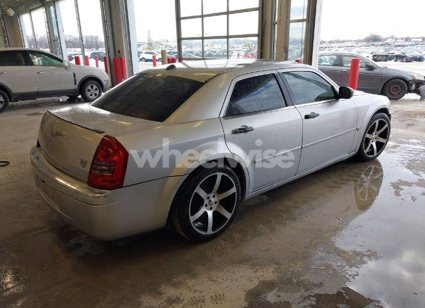 Photo 4 of 2005 Chrysler 300c (VIN 2C3AA63H55H133060)