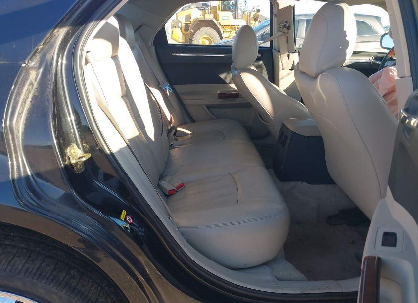 Photo 8 of 2005 Chrysler 300c (VIN 2C3AA63H55H562991)