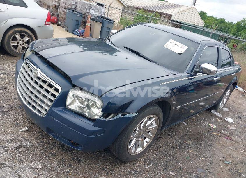 Photo 2 of 2005 Chrysler 300c (VIN 2C3AA63H75H520578)