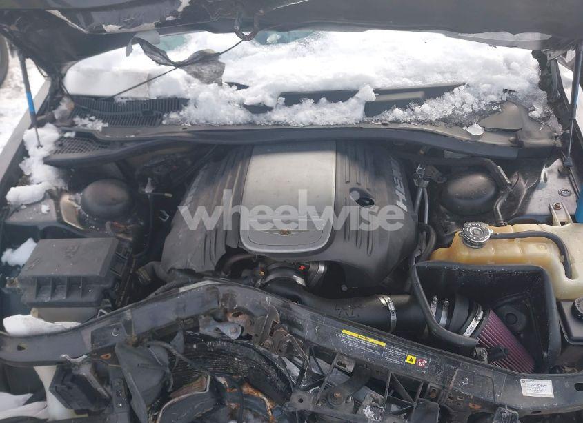 Photo 10 of 2005 Chrysler 300c (VIN 2C3AA63H85H152749)