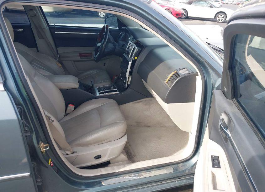 Photo 5 of 2005 Chrysler 300c (VIN 2C3AA63H85H524414)