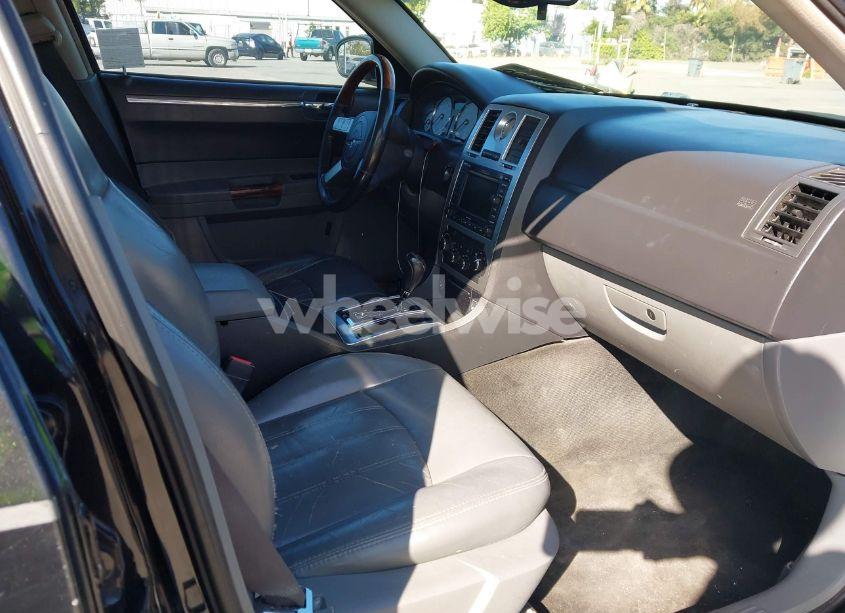 Photo 5 of 2005 Chrysler 300c (VIN 2C3AA63H95H115984)