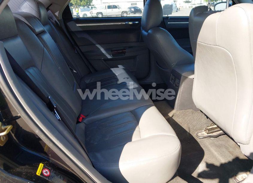 Photo 8 of 2005 Chrysler 300c (VIN 2C3AA63H95H115984)