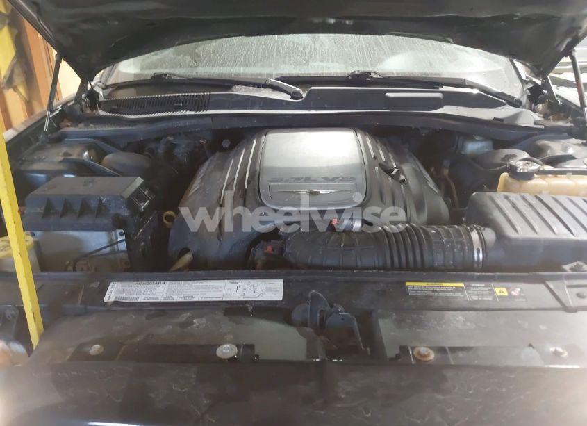 Photo 10 of 2005 Chrysler 300c (VIN 2C3AA63H95H657425)