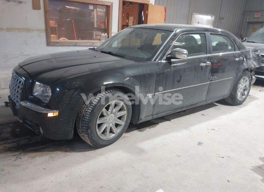 Photo 2 of 2005 Chrysler 300c (VIN 2C3AA63H95H657425)