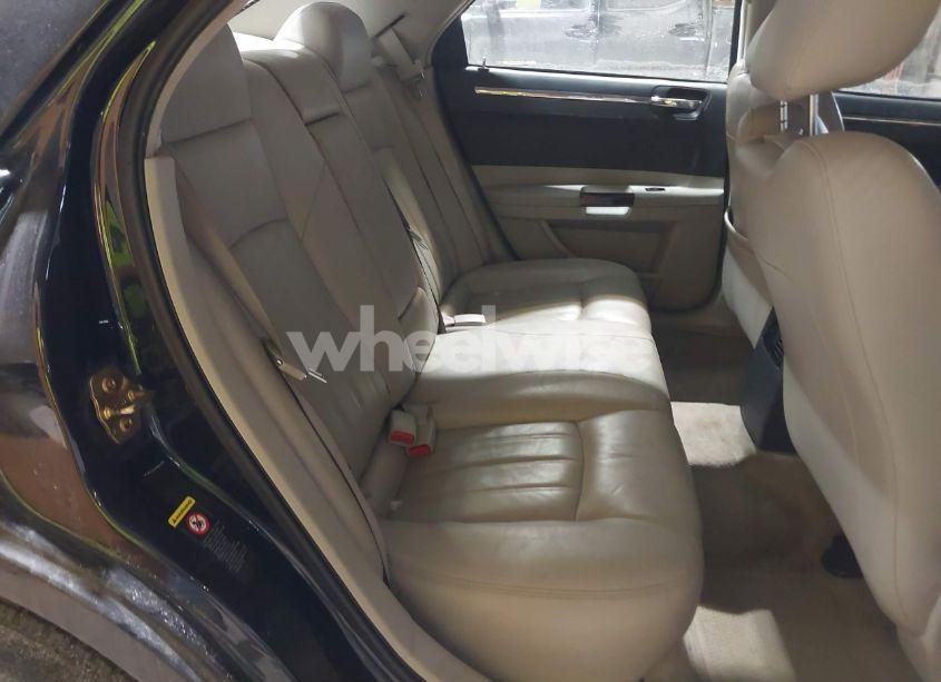 Photo 8 of 2005 Chrysler 300c (VIN 2C3AA63H95H657425)