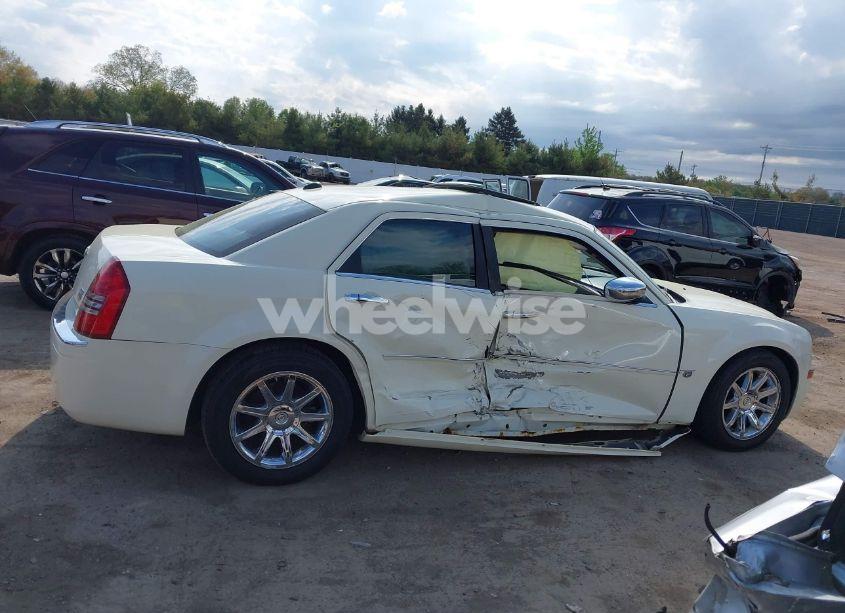 Photo 13 of 2005 Chrysler 300c (VIN 2C3AA63HX5H106243)