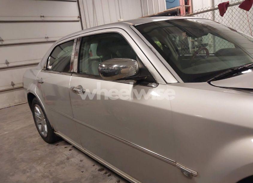 Photo 14 of 2005 Chrysler 300c (VIN 2C3AA63HX5H519392)