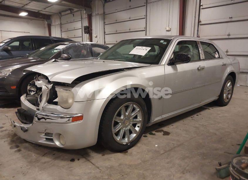 Photo 2 of 2005 Chrysler 300c (VIN 2C3AA63HX5H519392)