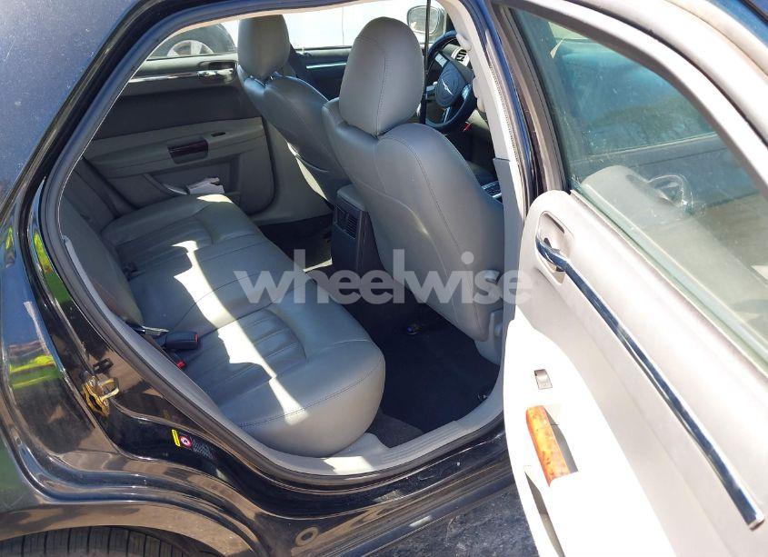 Photo 8 of 2005 Chrysler 300c (VIN 2C3AA63HX5H649107)