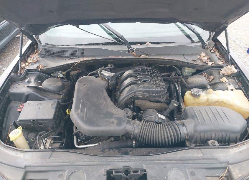 Photo 10 of 2011 Chrysler 300 (VIN 2C3CA4CG9BH530593)