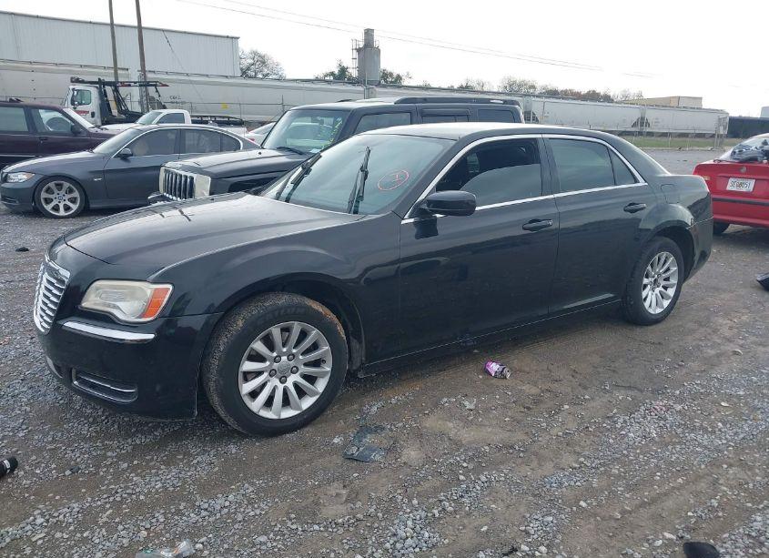 Photo 2 of 2011 Chrysler 300 (VIN 2C3CA4CG9BH530593)