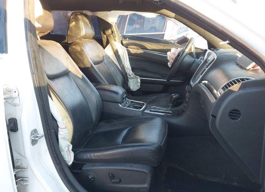 Photo 5 of 2011 Chrysler 300 LIMITED (VIN 2C3CA5CG2BH533664)