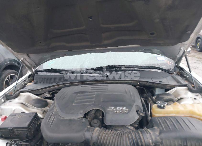 Photo 10 of 2011 Chrysler 300 LIMITED (VIN 2C3CA5CG2BH614535)