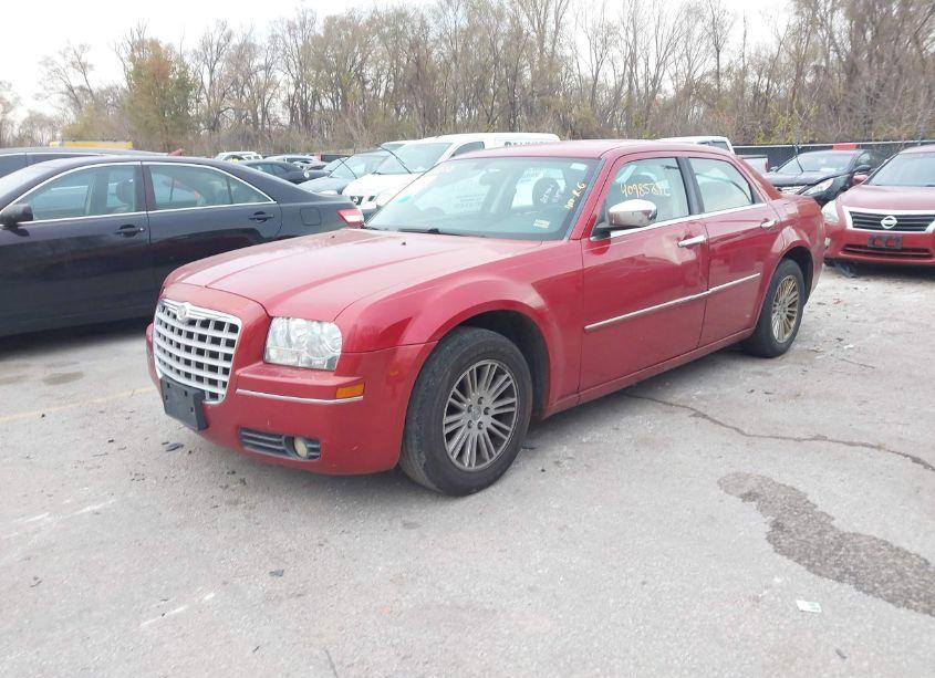 Photo 2 of 2010 Chrysler 300 TOURING/SIGNATURE SERIES/EXECUTIVE SERIES (VIN 2C3CA5CV0AH167443)