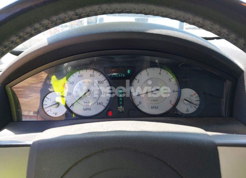 Photo 7 of 2010 Chrysler 300 TOURING/SIGNATURE SERIES/EXECUTIVE SERIES (VIN 2C3CA5CV2AH326950)