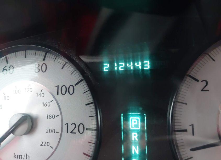 Photo 15 of 2010 Chrysler 300 TOURING/SIGNATURE SERIES/EXECUTIVE SERIES (VIN 2C3CA5CV3AH284210)