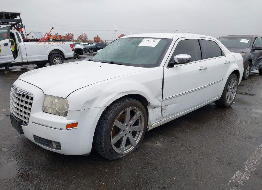 Photo 2 of 2010 Chrysler 300 TOURING/SIGNATURE SERIES/EXECUTIVE SERIES (VIN 2C3CA5CV3AH284210)