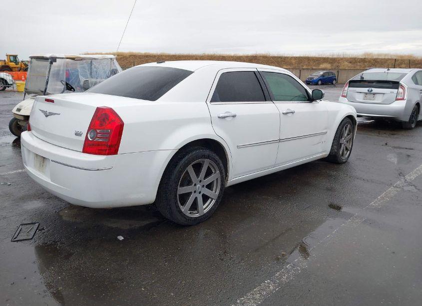 Photo 4 of 2010 Chrysler 300 TOURING/SIGNATURE SERIES/EXECUTIVE SERIES (VIN 2C3CA5CV3AH284210)