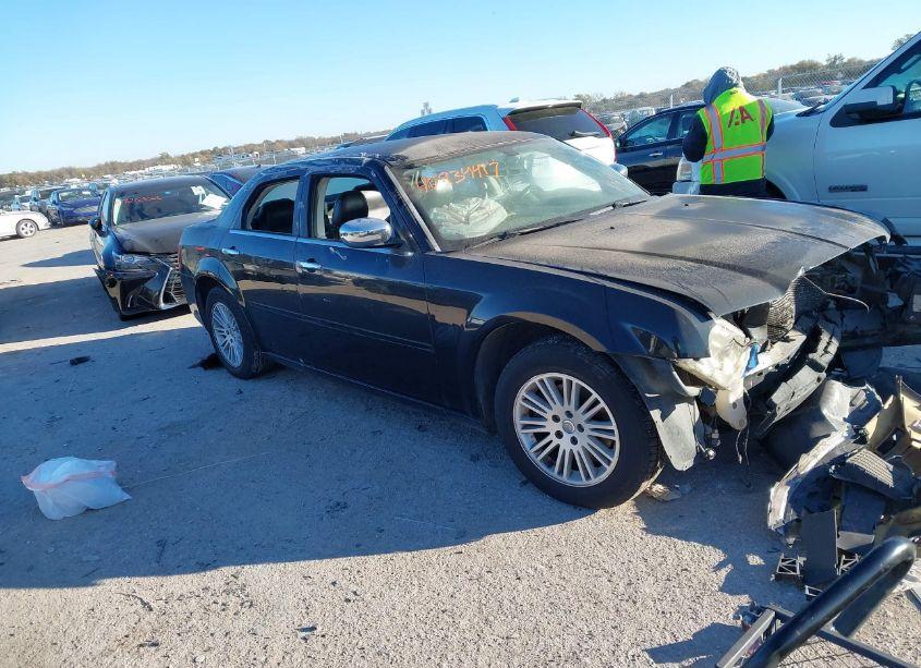 2010 Chrysler 300 TOURING/SIGNATURE SERIES/EXECUTIVE SERIES (VIN 2C3CA5CV6AH221036) main photo