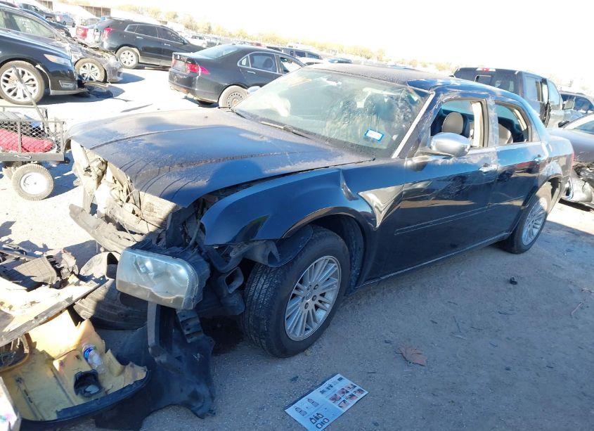 Photo 2 of 2010 Chrysler 300 TOURING/SIGNATURE SERIES/EXECUTIVE SERIES (VIN 2C3CA5CV6AH221036)