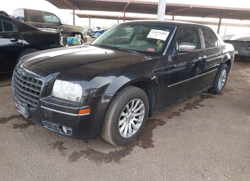 Photo 2 of 2010 Chrysler 300 TOURING/SIGNATURE SERIES/EXECUTIVE SERIES (VIN 2C3CA5CVXAH232248)