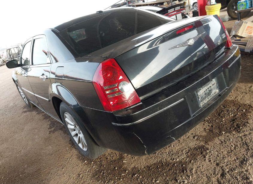 Photo 3 of 2010 Chrysler 300 TOURING/SIGNATURE SERIES/EXECUTIVE SERIES (VIN 2C3CA5CVXAH232248)