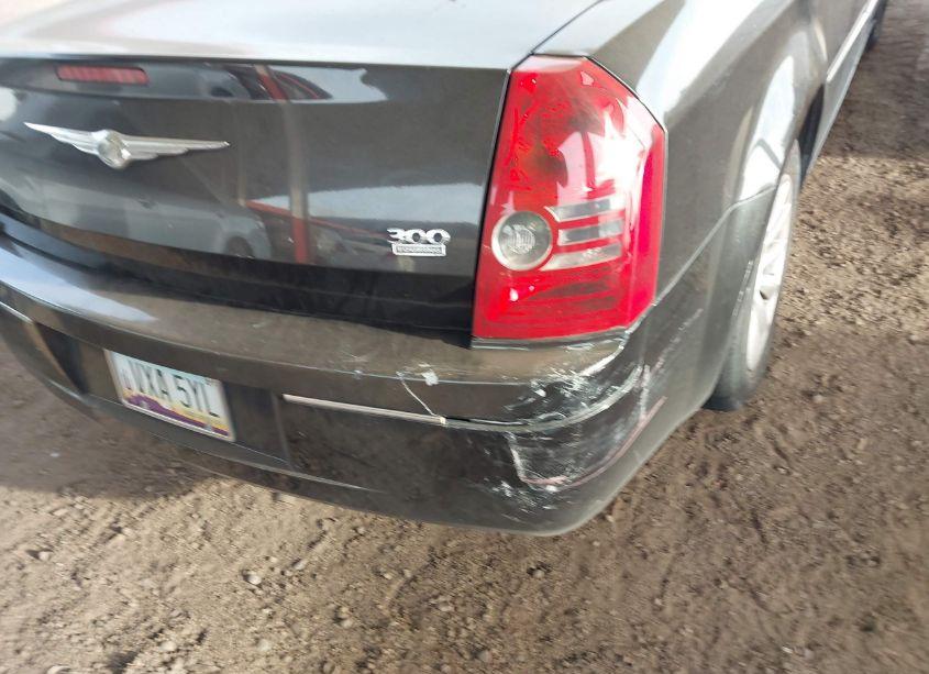 Photo 6 of 2010 Chrysler 300 TOURING/SIGNATURE SERIES/EXECUTIVE SERIES (VIN 2C3CA5CVXAH232248)