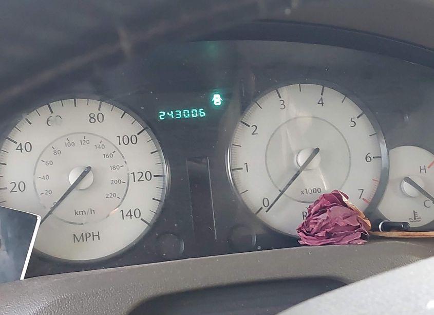 Photo 7 of 2010 Chrysler 300 TOURING/SIGNATURE SERIES/EXECUTIVE SERIES (VIN 2C3CA5CVXAH232248)