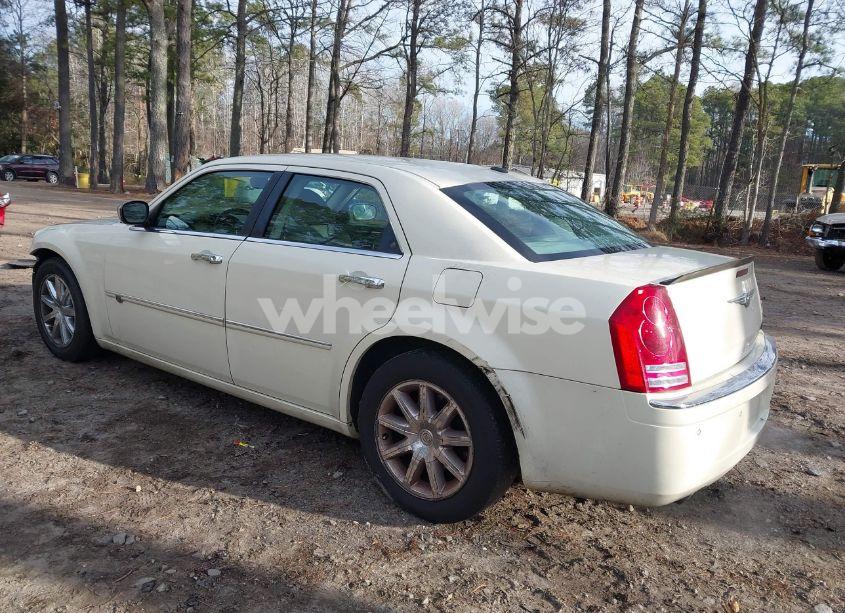 Photo 3 of 2010 Chrysler 300c HEMI (VIN 2C3CA6CT0AH266381)
