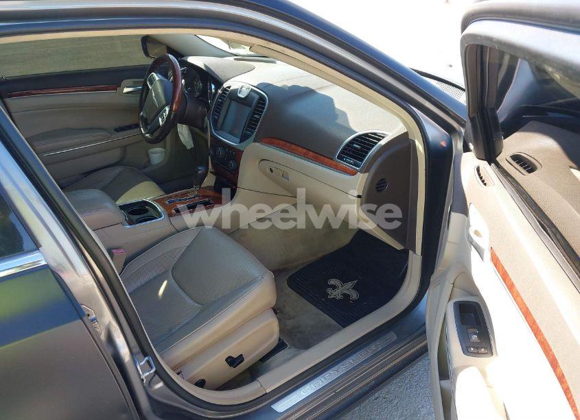 Photo 5 of 2011 Chrysler 300c N/A (VIN 2C3CA6CT0BH563149)