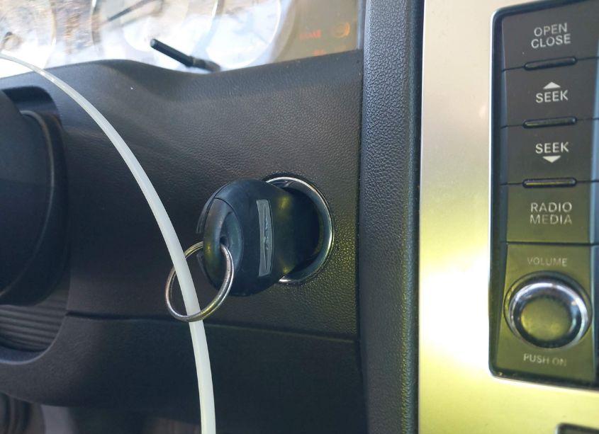 Photo 11 of 2010 Chrysler 300c HEMI (VIN 2C3CA6CT4AH114183)