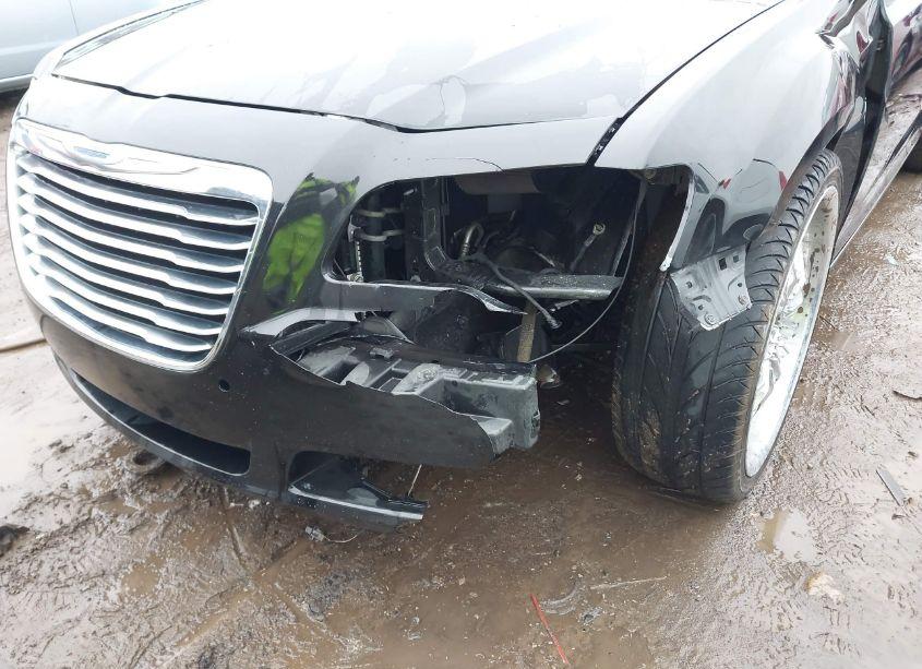 Photo 6 of 2011 Chrysler 300c N/A (VIN 2C3CA6CT6BH595913)