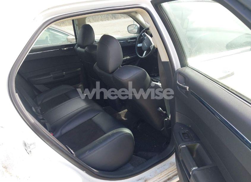 Photo 8 of 2010 Chrysler 300c V8 (VIN 2C3CA9CT7AH273085)