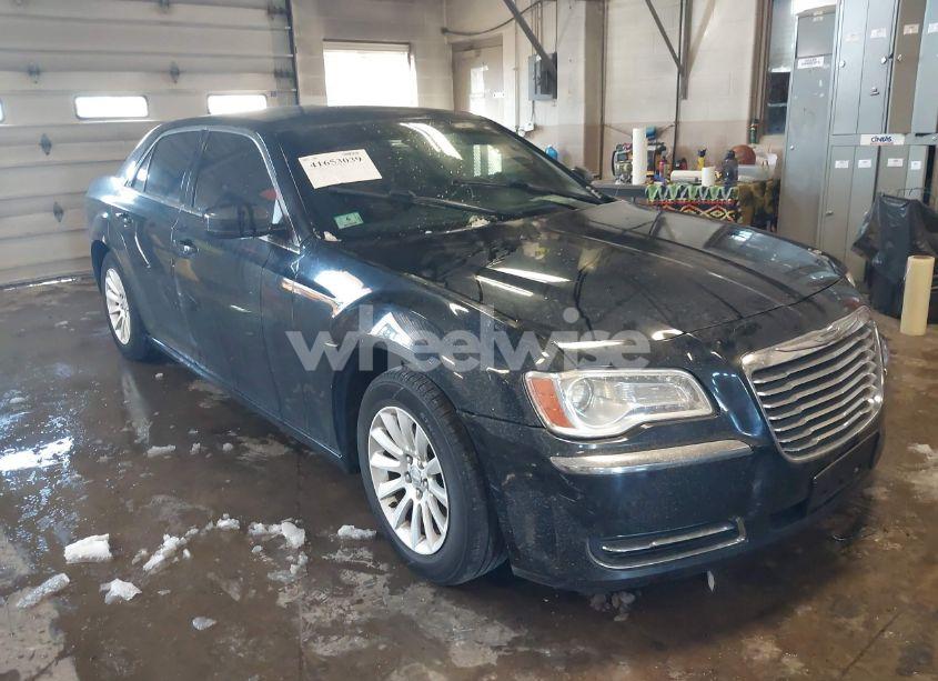 2012 Chrysler 300 (VIN 2C3CCAAG0CH107771) main photo
