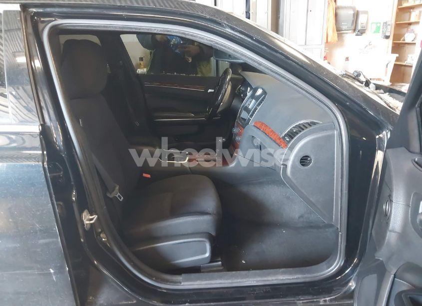 Photo 5 of 2012 Chrysler 300 (VIN 2C3CCAAG0CH107771)