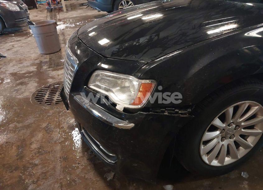 Photo 6 of 2012 Chrysler 300 (VIN 2C3CCAAG0CH107771)