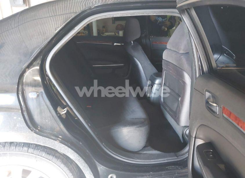 Photo 8 of 2012 Chrysler 300 (VIN 2C3CCAAG0CH107771)