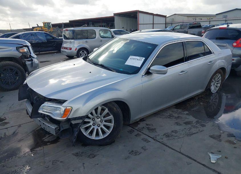 Photo 2 of 2012 Chrysler 300 (VIN 2C3CCAAG0CH165542)