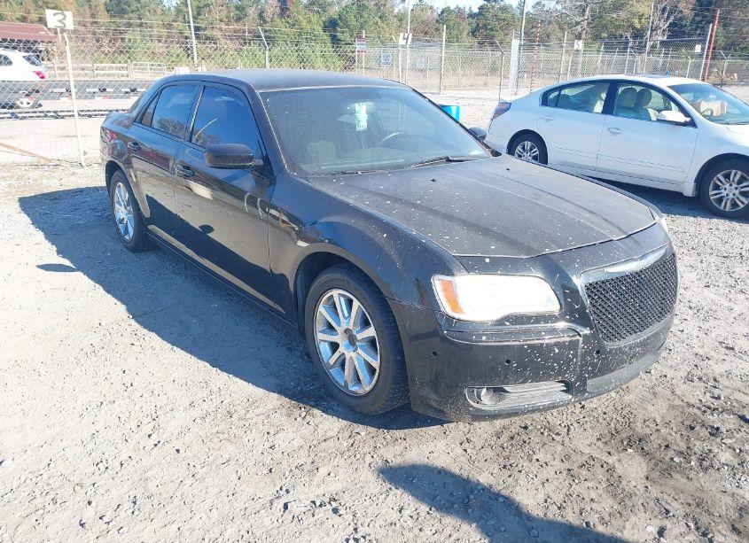 2012 Chrysler 300 (VIN 2C3CCAAG0CH173611) main photo