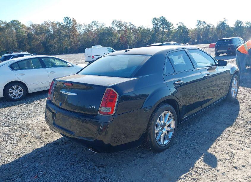 Photo 4 of 2012 Chrysler 300 (VIN 2C3CCAAG0CH173611)