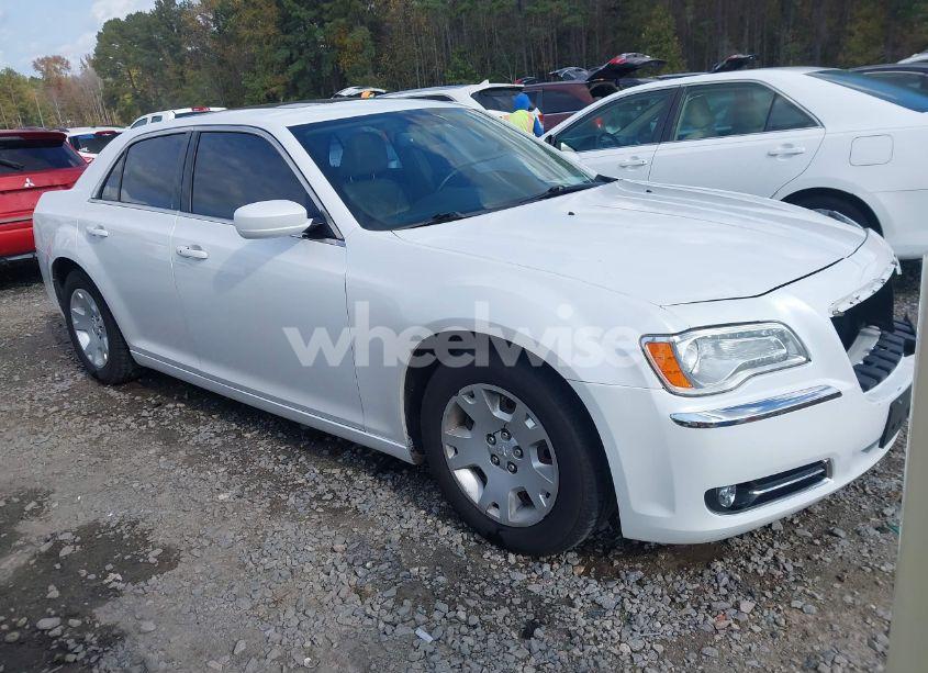 2013 Chrysler 300 MOTOWN (VIN 2C3CCAAG0DH534059) main photo