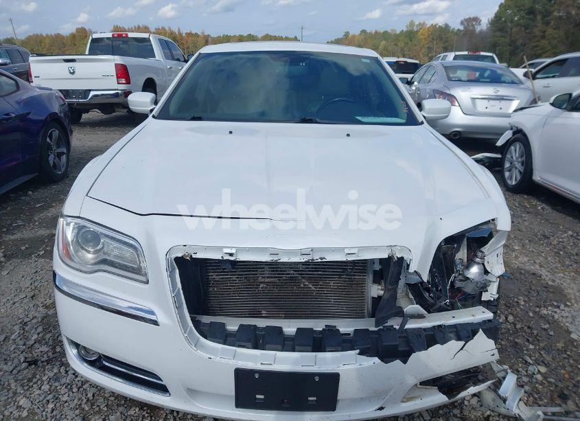 Photo 12 of 2013 Chrysler 300 MOTOWN (VIN 2C3CCAAG0DH534059)