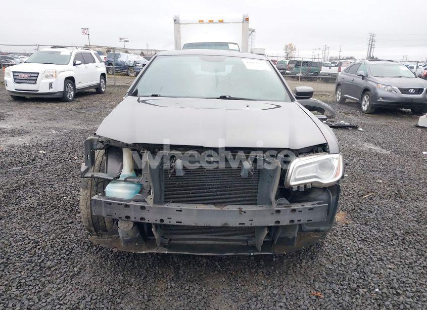 Photo 13 of 2013 Chrysler 300 MOTOWN (VIN 2C3CCAAG0DH707756)