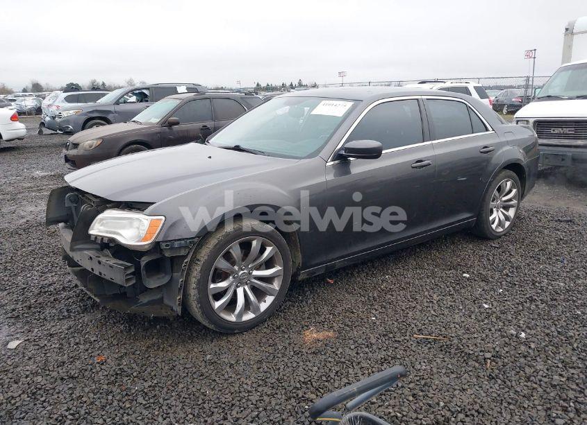 Photo 2 of 2013 Chrysler 300 MOTOWN (VIN 2C3CCAAG0DH707756)